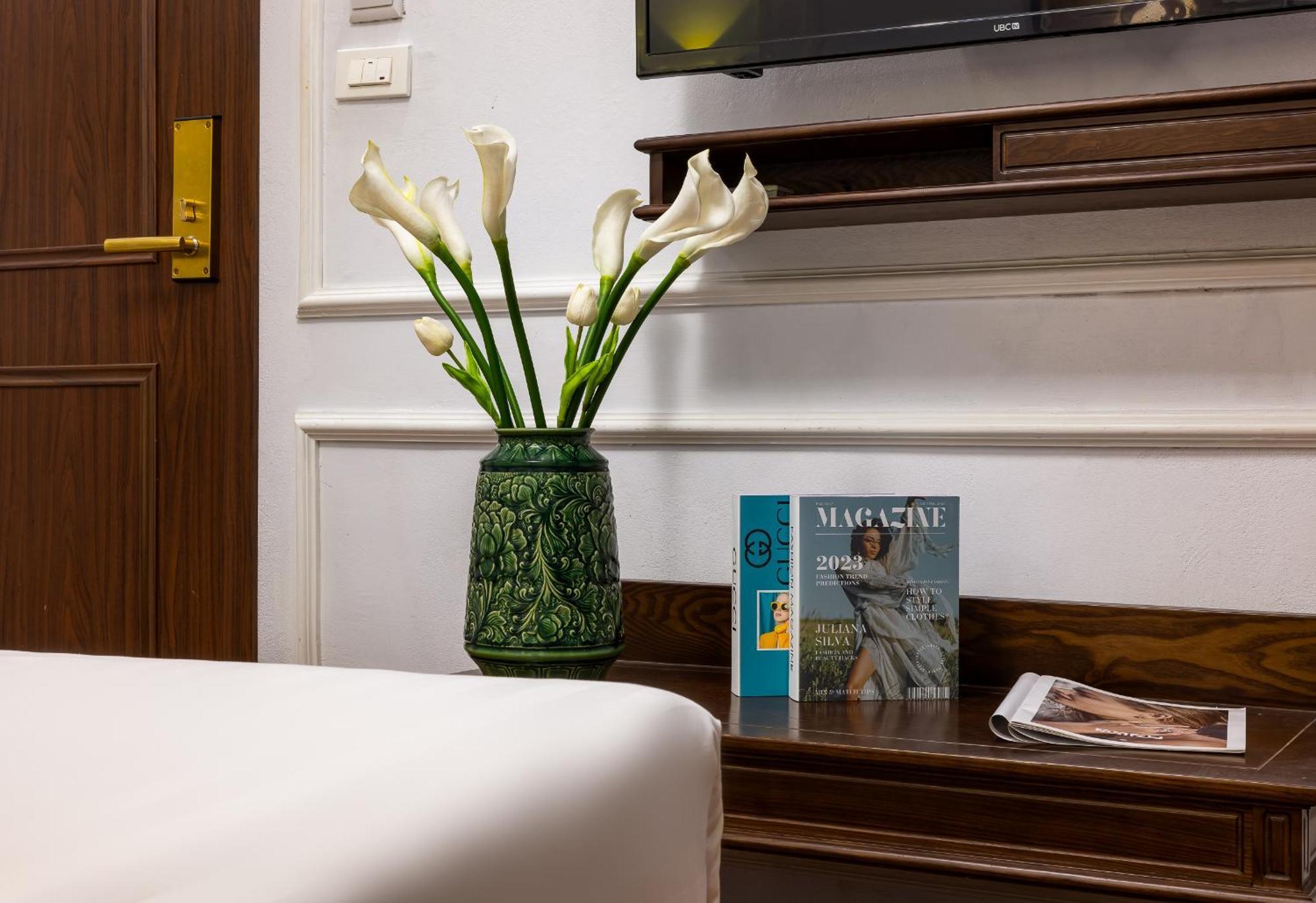 Paddy Hotel Ha Long Buitenkant foto