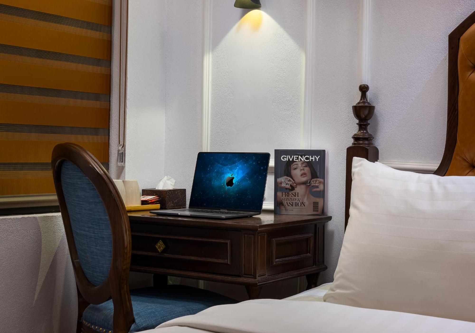 Paddy Hotel Ha Long Buitenkant foto