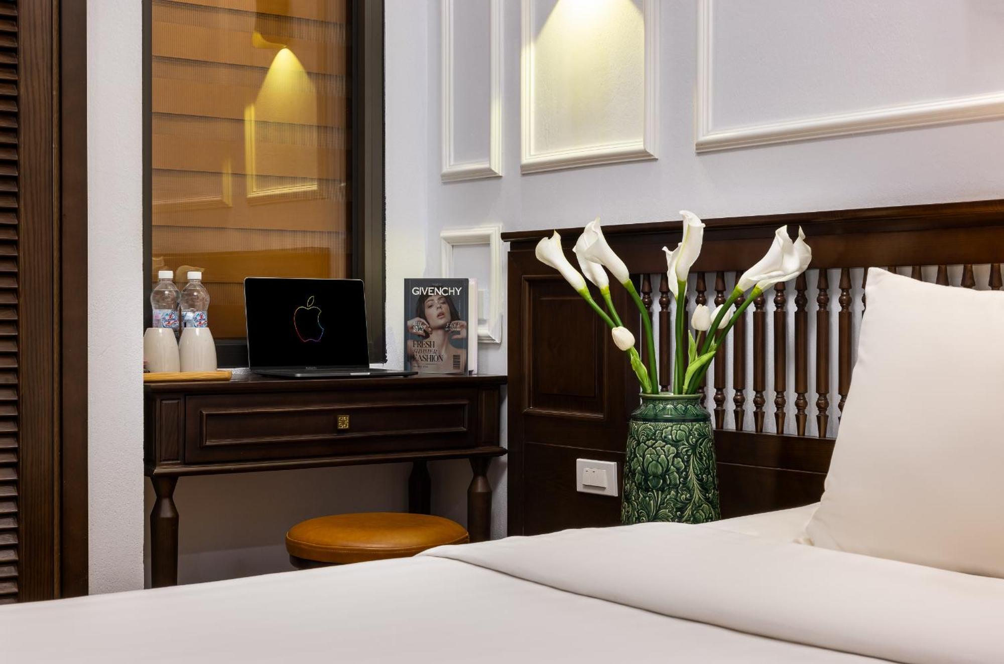 Paddy Hotel Ha Long Buitenkant foto
