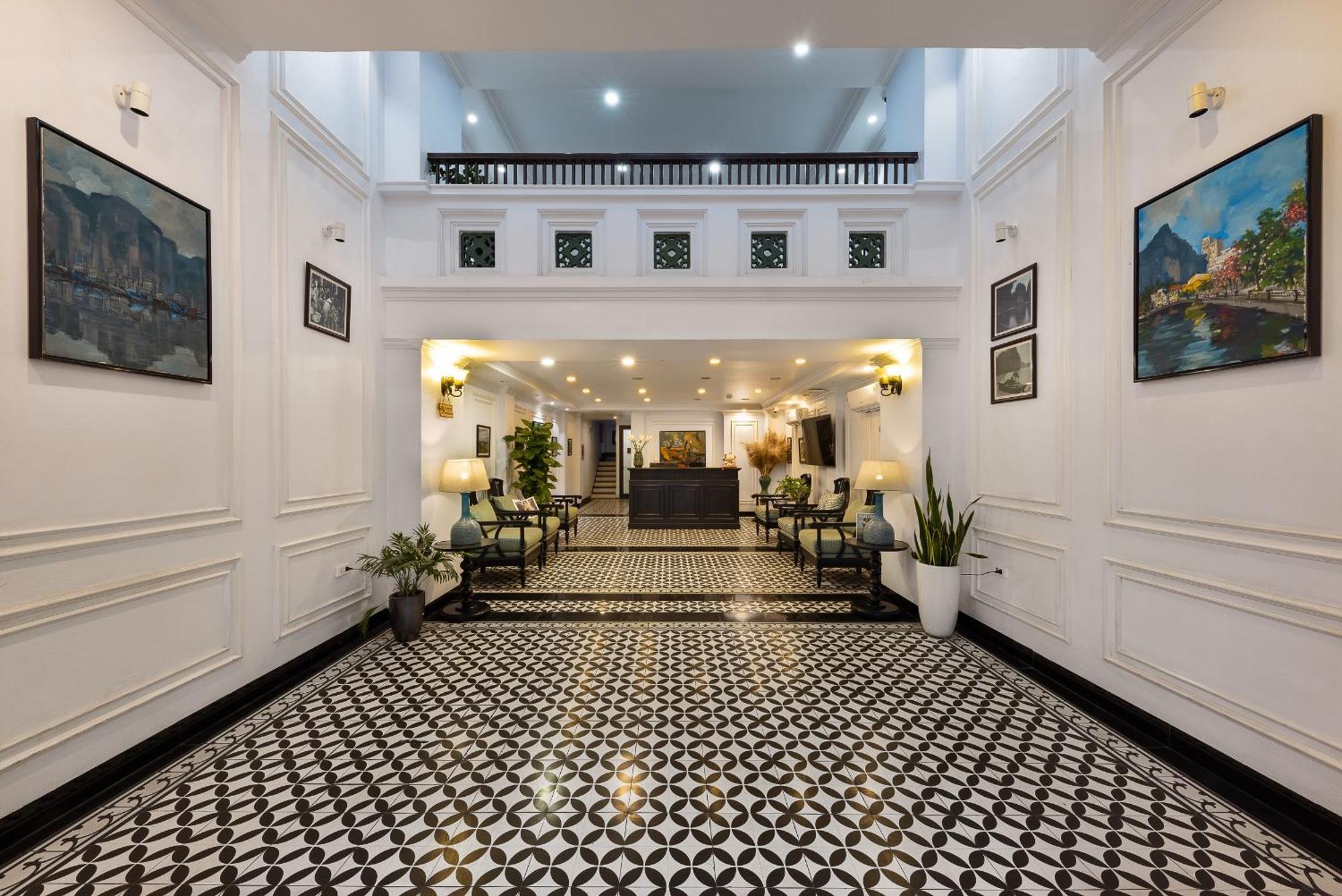 Paddy Hotel Ha Long Buitenkant foto
