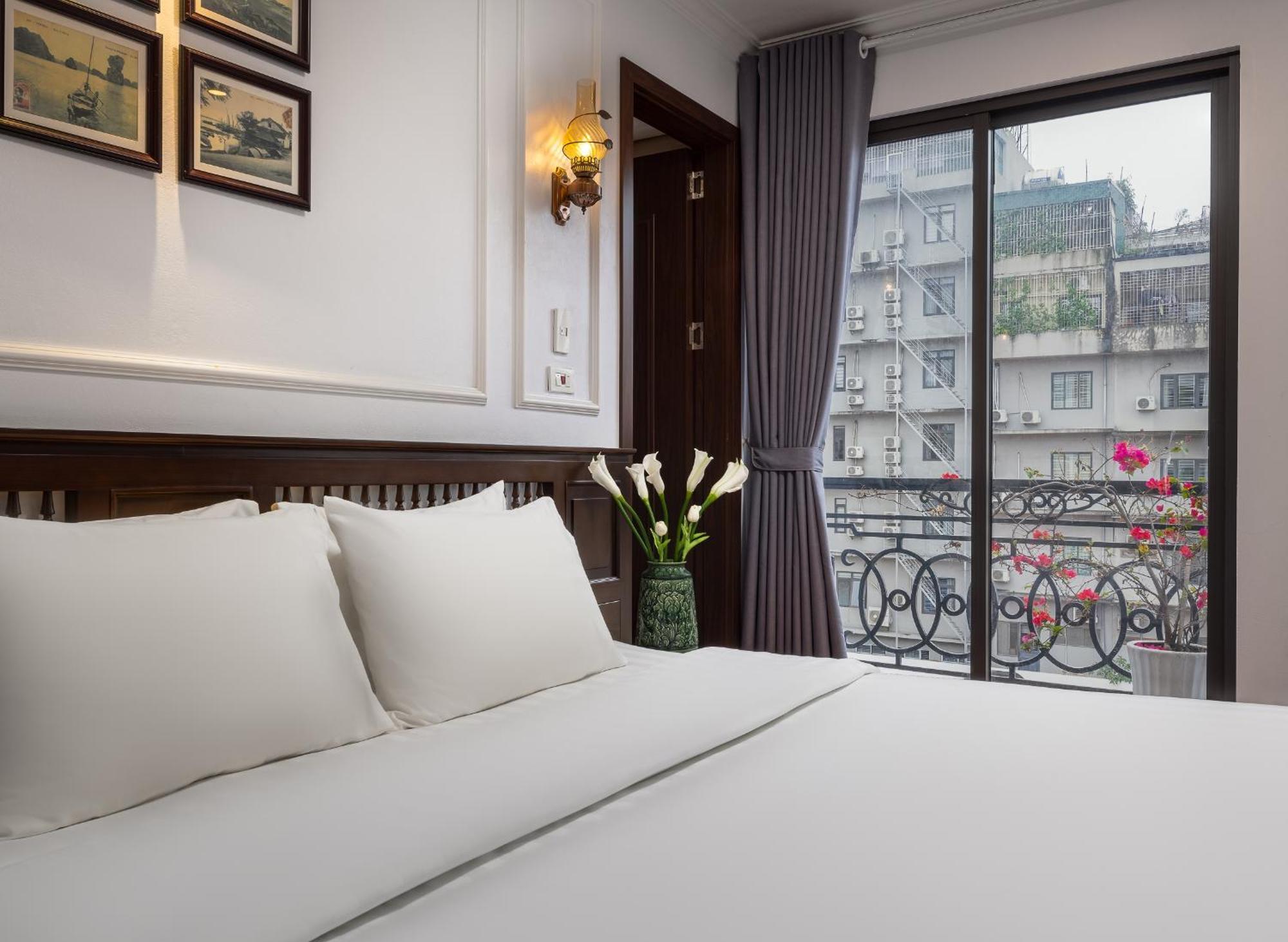 Paddy Hotel Ha Long Buitenkant foto
