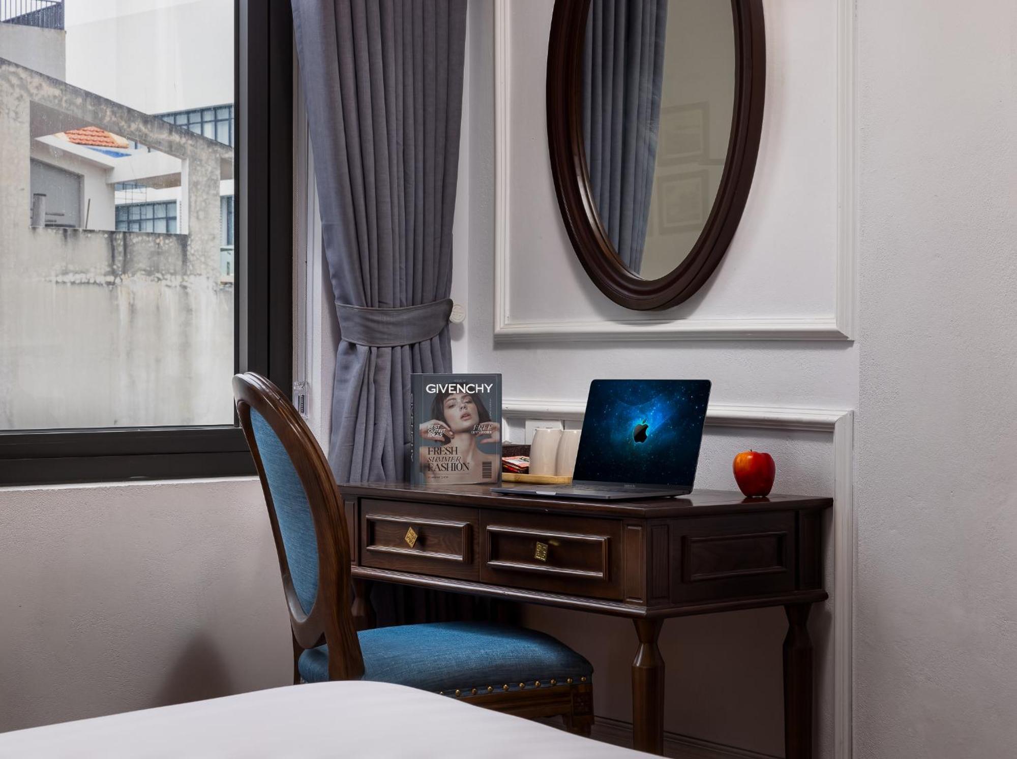 Paddy Hotel Ha Long Buitenkant foto